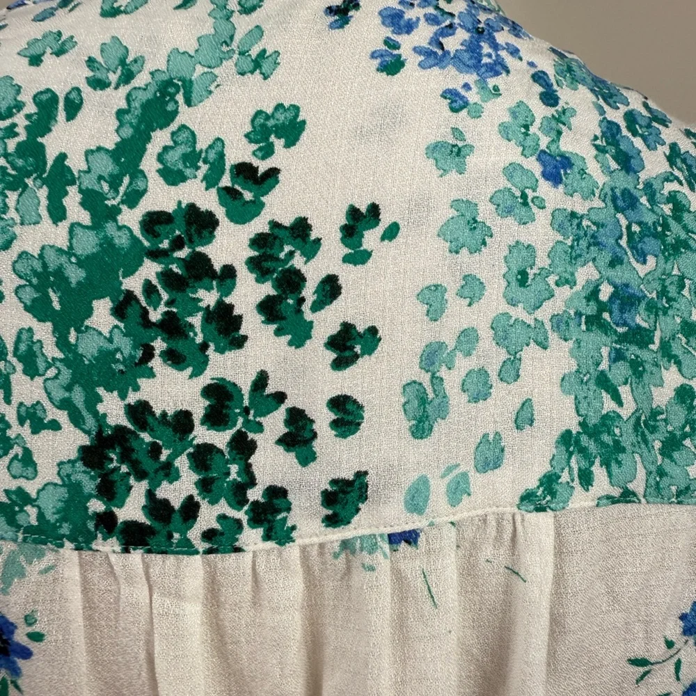 Lucky Brand blue and green print with white background top size XL - Picture 8 of 10